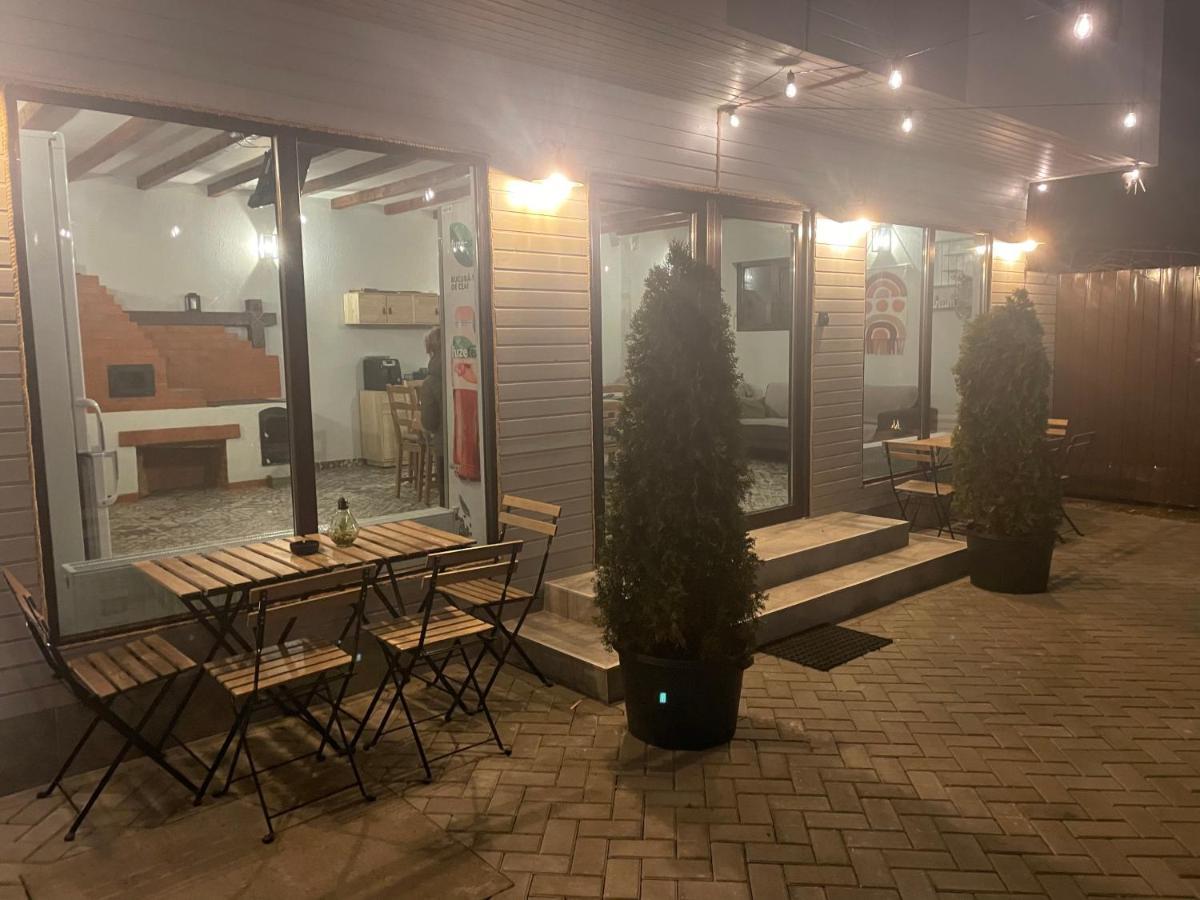 Pensiunea Saseasca Leresti Buitenkant foto